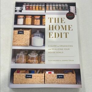 The Home Edit Guide to Organizing - White‎ Cover with Starter Labels Paperback